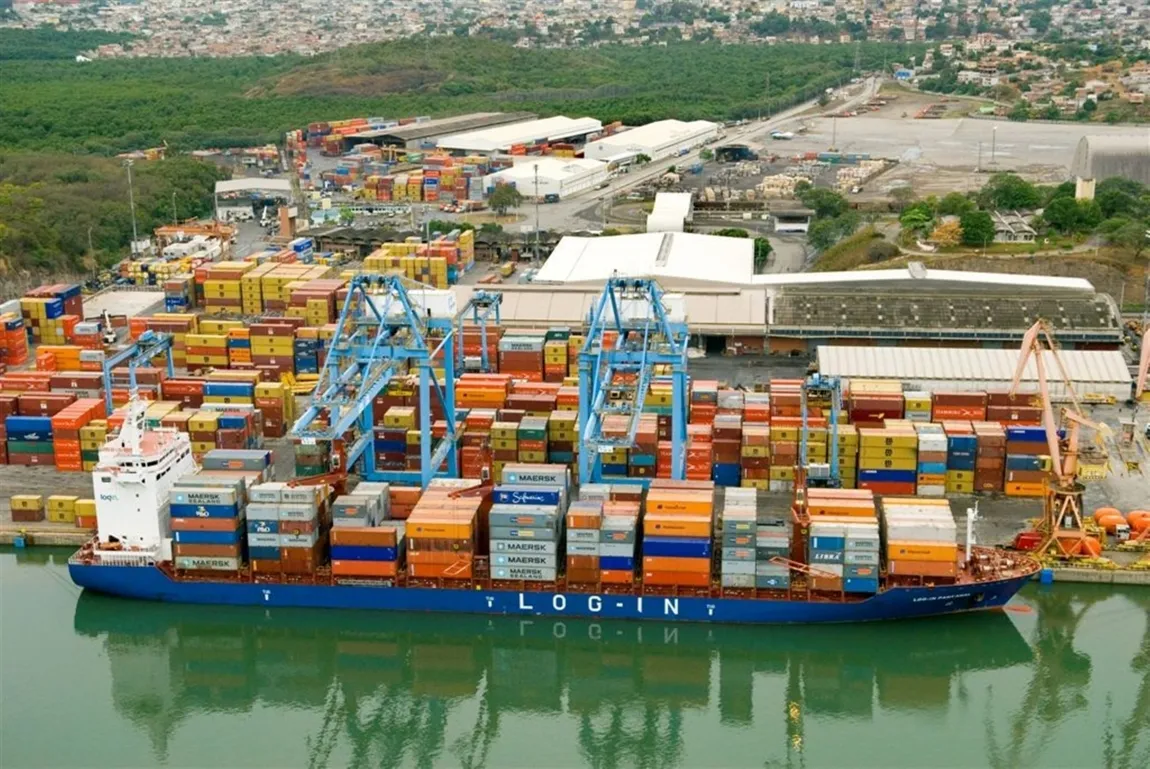 Complexo portuário de Vitória